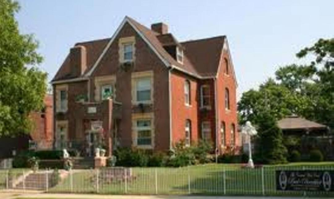 Central West End Bed And Breakfast Saint-Louis Extérieur photo